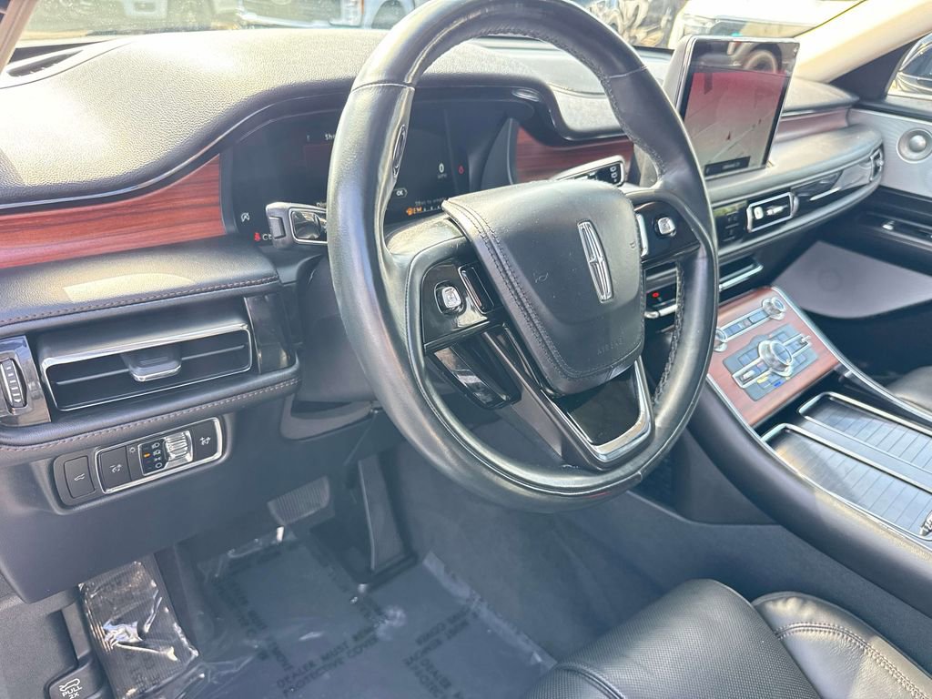 Certified 2023 Lincoln Aviator Reserve w/ Equipment Group 201A image 26