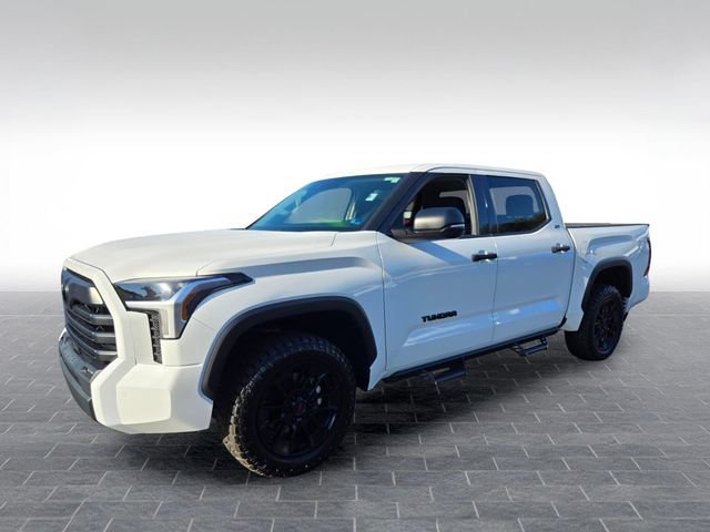 Used 2023 Toyota Tundra SR5 w/ SR5 Convenience Package AWD/4WD image 3