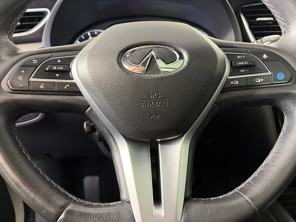 Used 2019 INFINITI QX50 Essential w/ Sensory Package AWD/4WD image 16