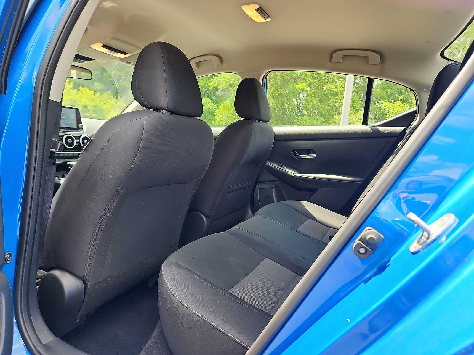 Used 2022 Nissan Sentra SV FWD image 10