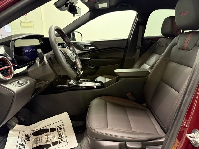 Certified 2025 Chevrolet Trax RS w/ Driver Confidence Package image 12