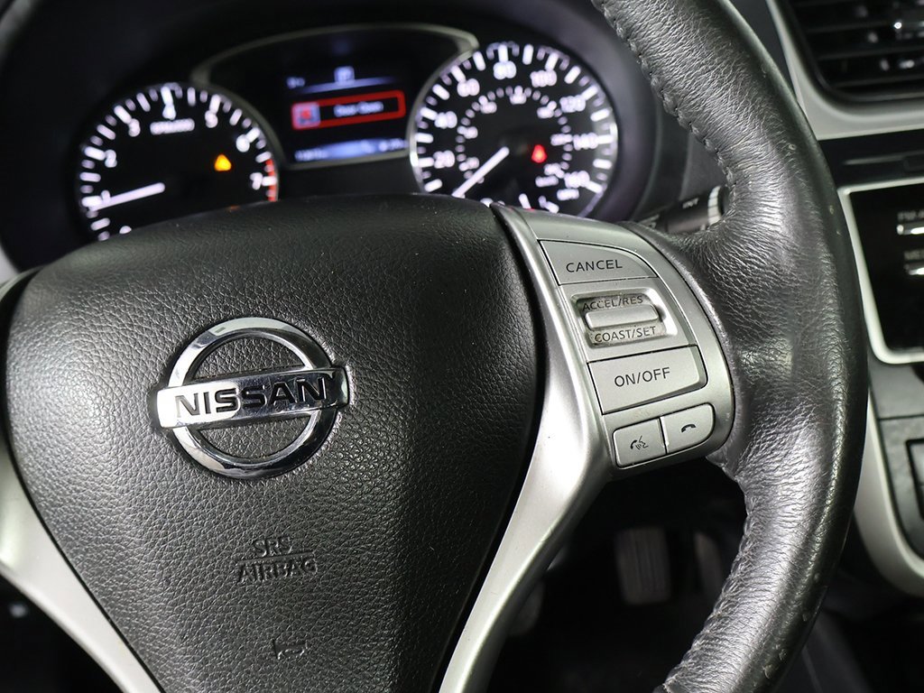 Used 2017 Nissan Altima 2.5 SL w/ Moonroof Package image 39