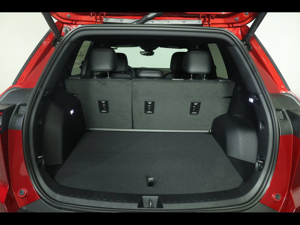 New 2027 Chevrolet Equinox ACTIV w/ Safety and Technology Package AWD/4WD image 12