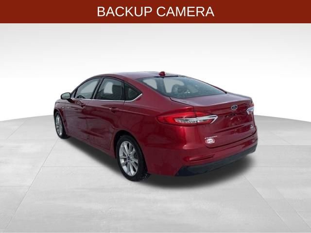 Used 2020 Ford Fusion SE image 5