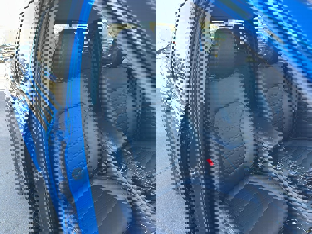 New 2025 Ford Ranger Lariat w/ Black Appearance Package image 32