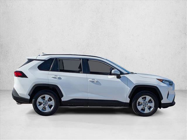 Used 2021 Toyota RAV4 XLE FWD image 4