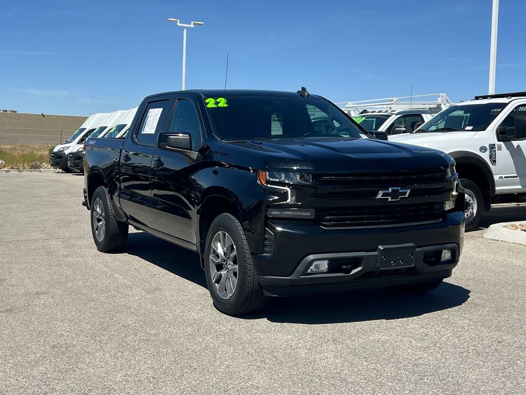 Used 2022 Chevrolet Silverado 1500 RST w/ LPO, Blackout Package AWD/4WD image 12