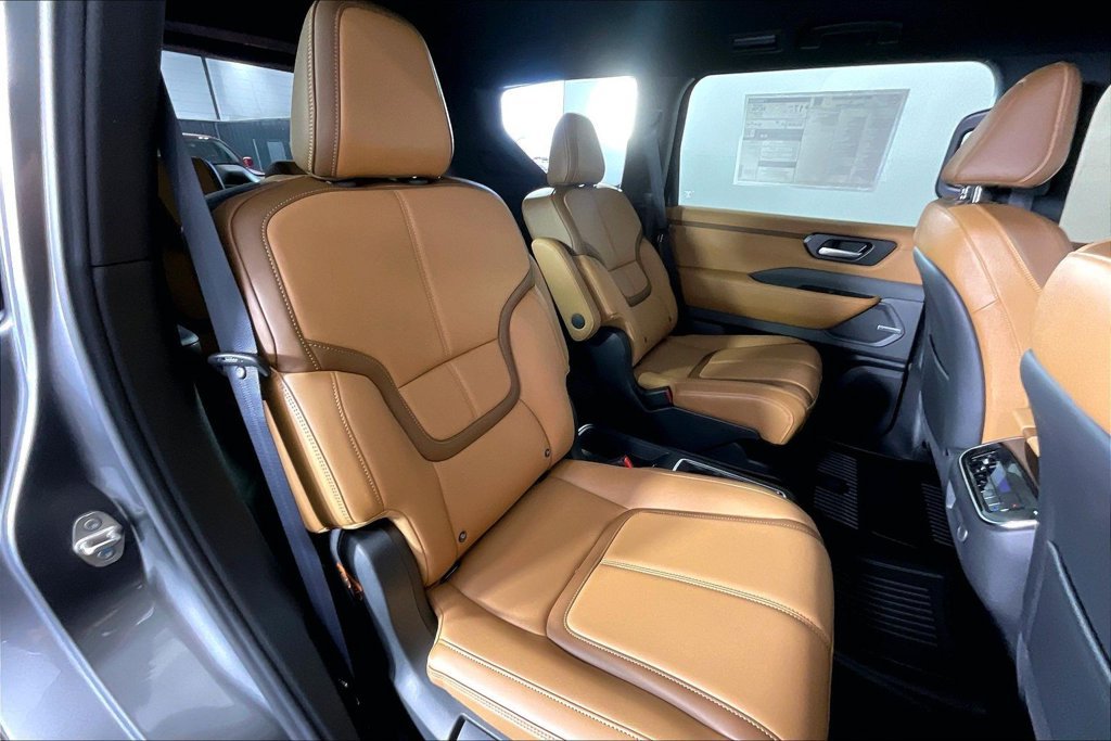 New 2026 Nissan Armada SL w/ Captain's Chari Seat Package AWD/4WD image 18