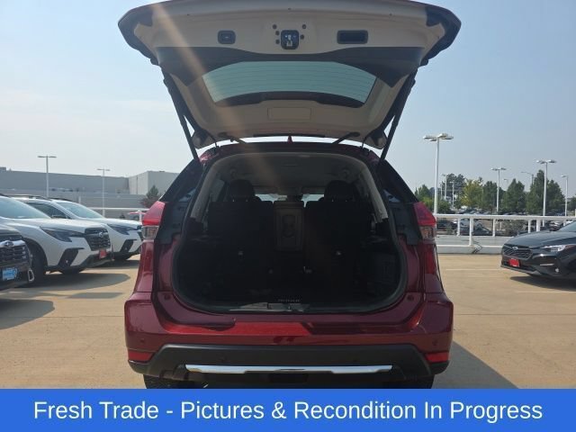 Used 2019 Nissan Rogue SL AWD/4WD image 18