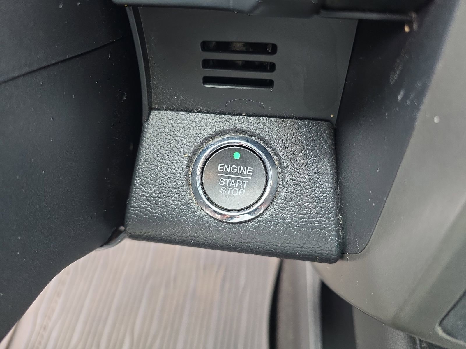 Used 2020 Ford Expedition Max XLT w/ Equipment Group 202A image 27