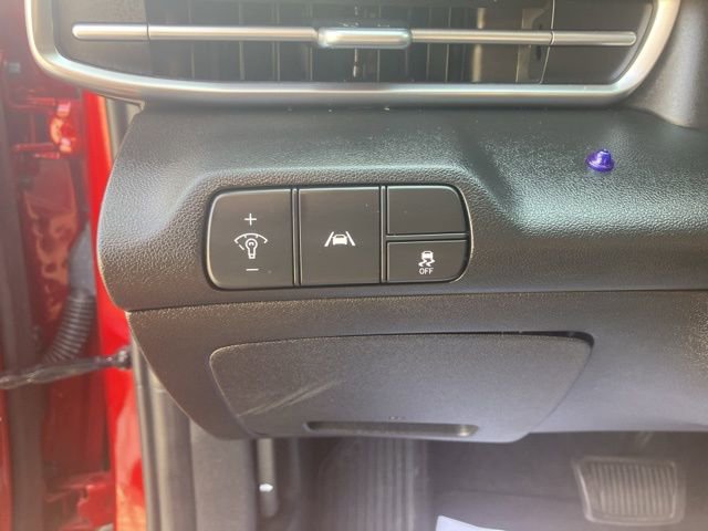 Used 2023 Hyundai Elantra SEL w/ Cargo Package FWD image 28