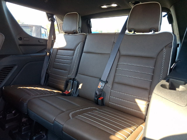 Used 2025 GMC Yukon Denali Ultimate AWD/4WD image 21