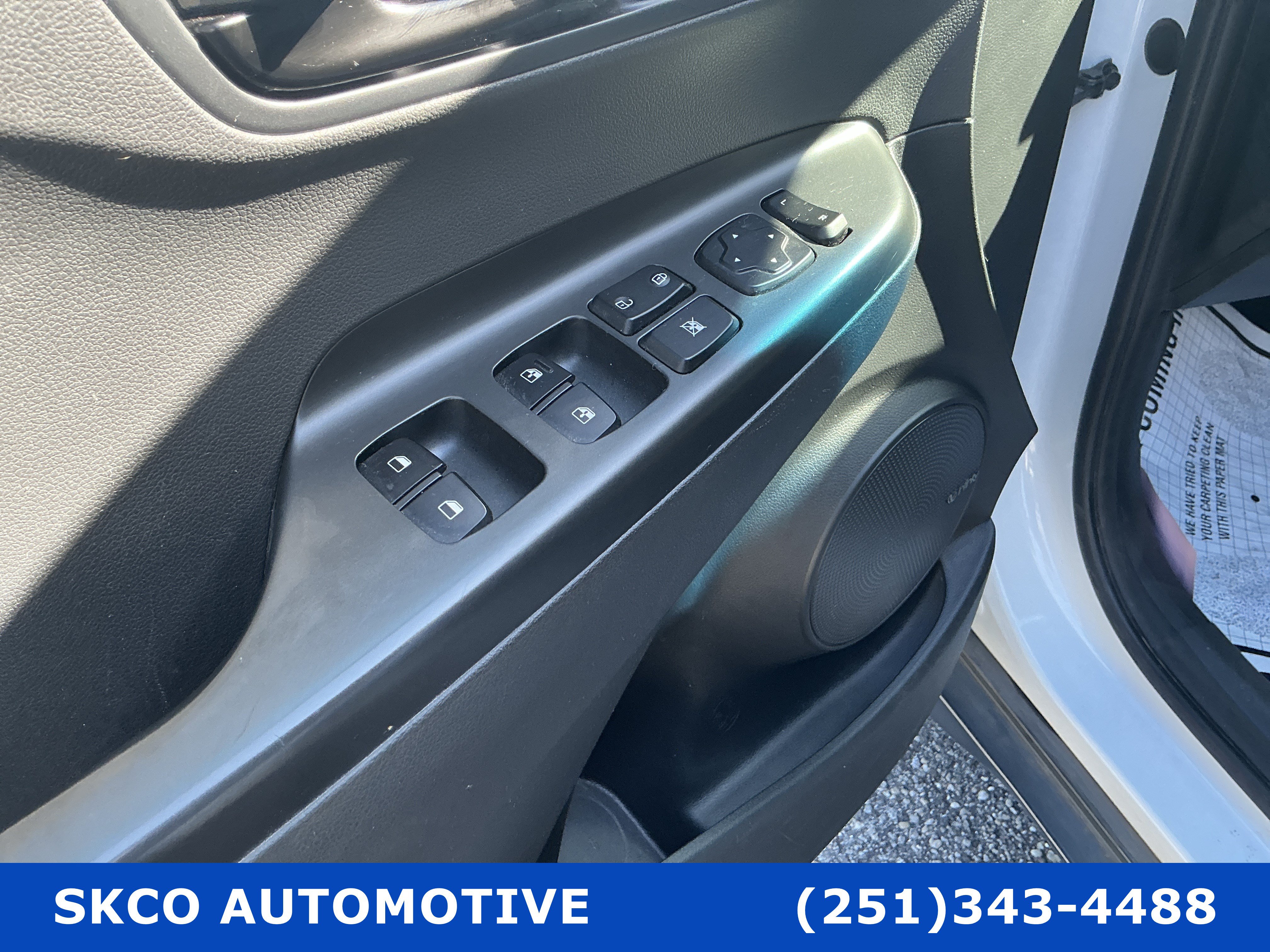 Used 2021 Hyundai Kona Night FWD image 22