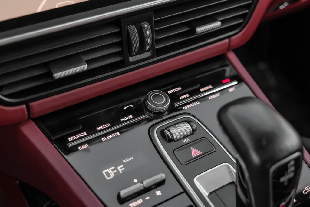 Used 2019 Porsche Cayenne image 29