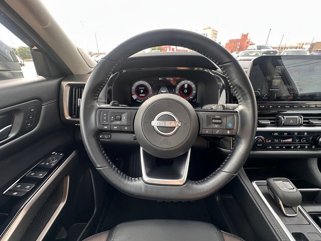 Certified 2025 Nissan Pathfinder Platinum FWD image 23