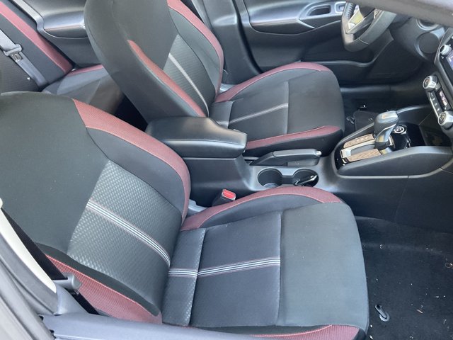 Used 2024 Nissan Versa SR FWD image 10