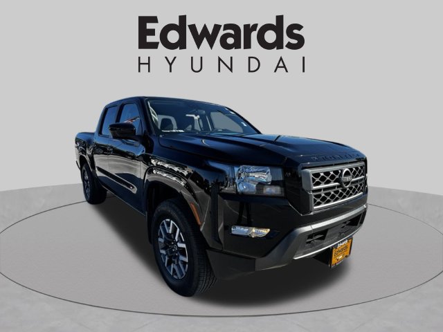 Used 2022 Nissan Frontier SV AWD/4WD image 3
