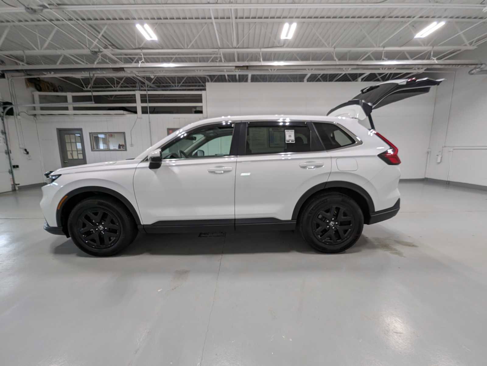 Used 2024 Honda CR-V EX-L image 12