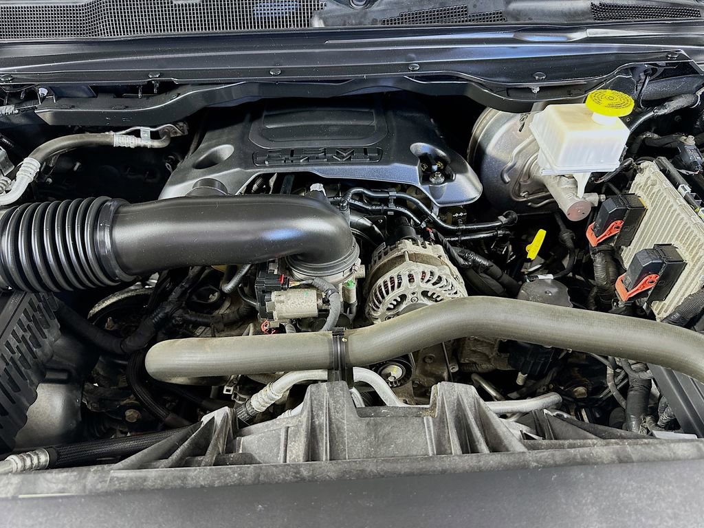 Used 2020 RAM 1500 Laramie AWD/4WD image 37