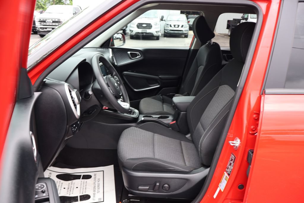 Used 2021 Kia Soul S FWD image 15