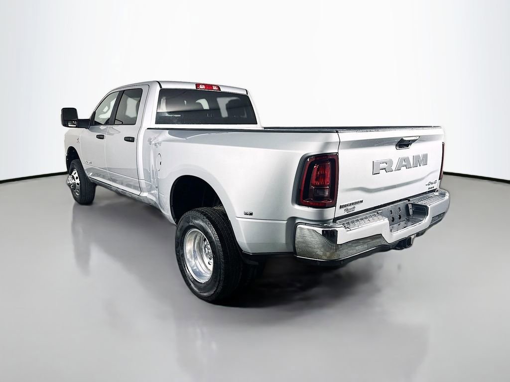 New 2026 RAM 3500 Big Horn AWD/4WD image 5