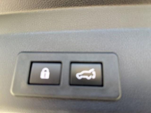 Used 2023 Subaru Ascent Limited image 20