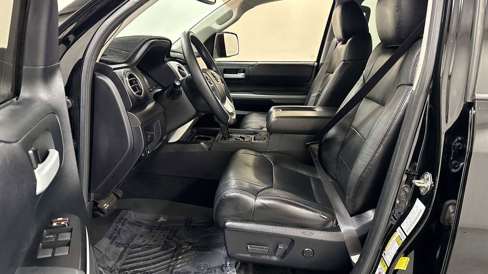 Certified 2017 Toyota Tundra SR5 image 13