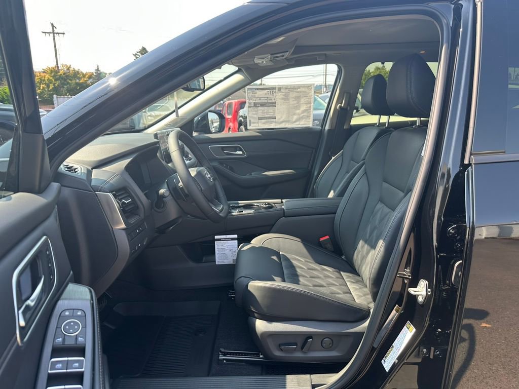 New 2026 Nissan Rogue Platinum w/ Platinum Premium Package image 14
