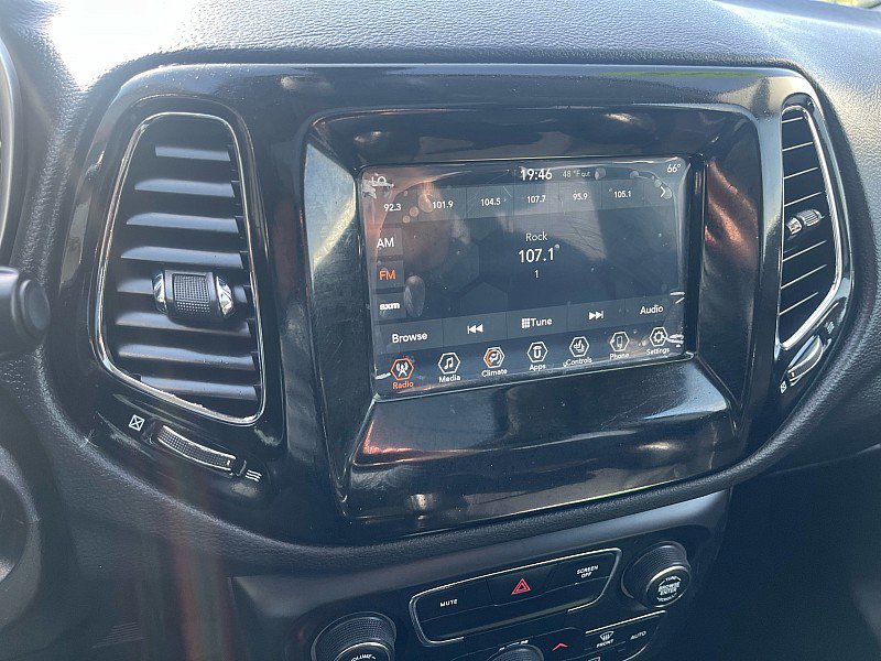 Used 2018 Jeep Compass Latitude w/ Popular Equipment Group AWD/4WD image 23