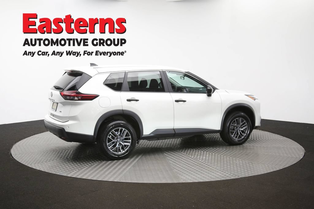 Used 2024 Nissan Rogue S AWD/4WD image 43