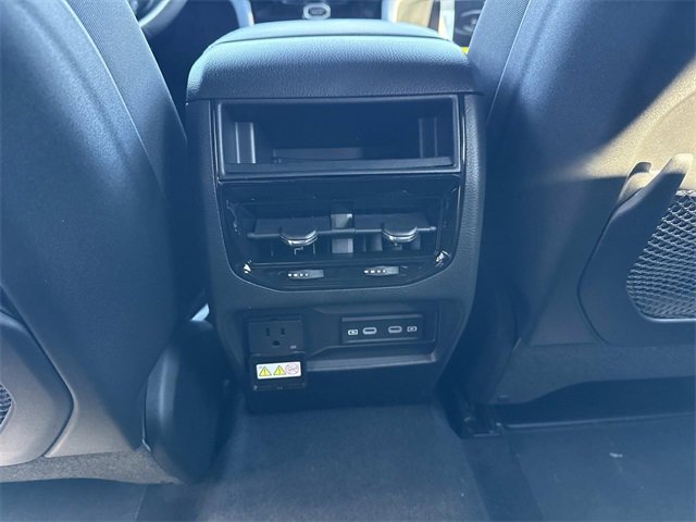 New 2026 Jeep Grand Cherokee Laredo image 17