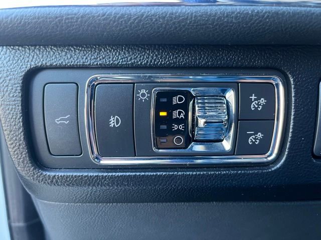 Used 2023 Lincoln Navigator Reserve AWD/4WD image 15
