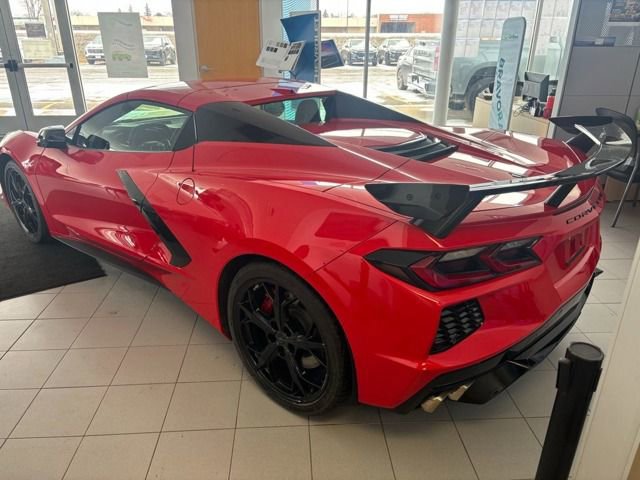 Used 2022 Chevrolet Corvette Stingray Premium Conv w/ Z51 Performance Package image 4