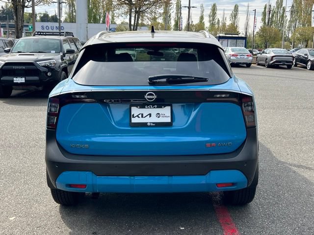 Used 2025 Nissan Kicks SR AWD/4WD image 8