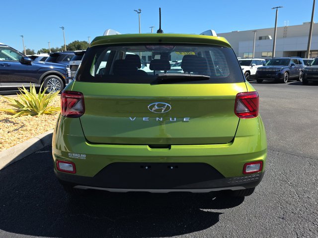 Certified 2024 Hyundai Venue SEL FWD image 20