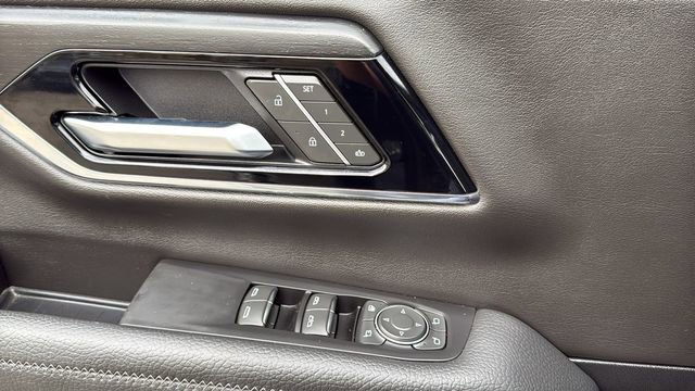 Certified 2025 GMC Yukon XL Denali image 29