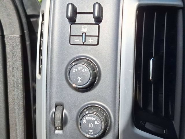 Used 2017 GMC Sierra 3500 SLE w/ SLE Preferred Package AWD/4WD image 16