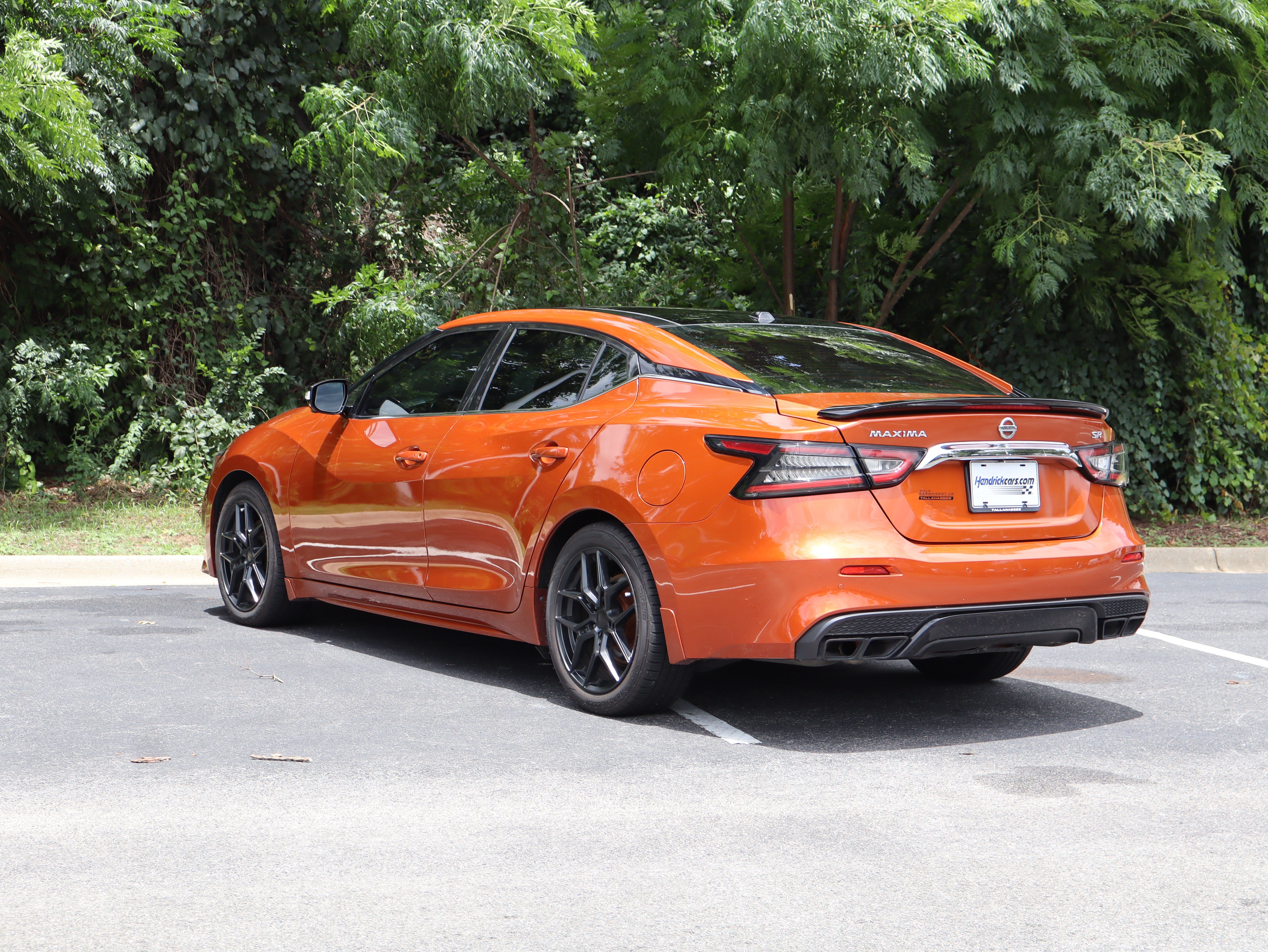 Used 2020 Nissan Maxima SR w/ Sport Mat Group FWD image 10