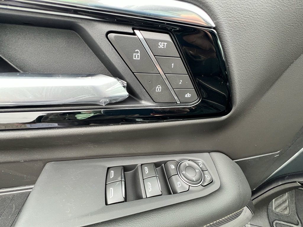 New 2026 Chevrolet Suburban Premier w/ Sun And Tow Package image 31