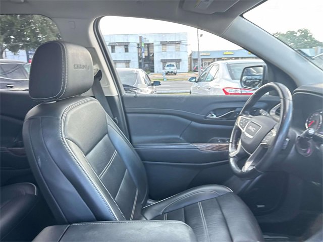 Used 2021 GMC Acadia Denali w/ Denali Technology Package image 14