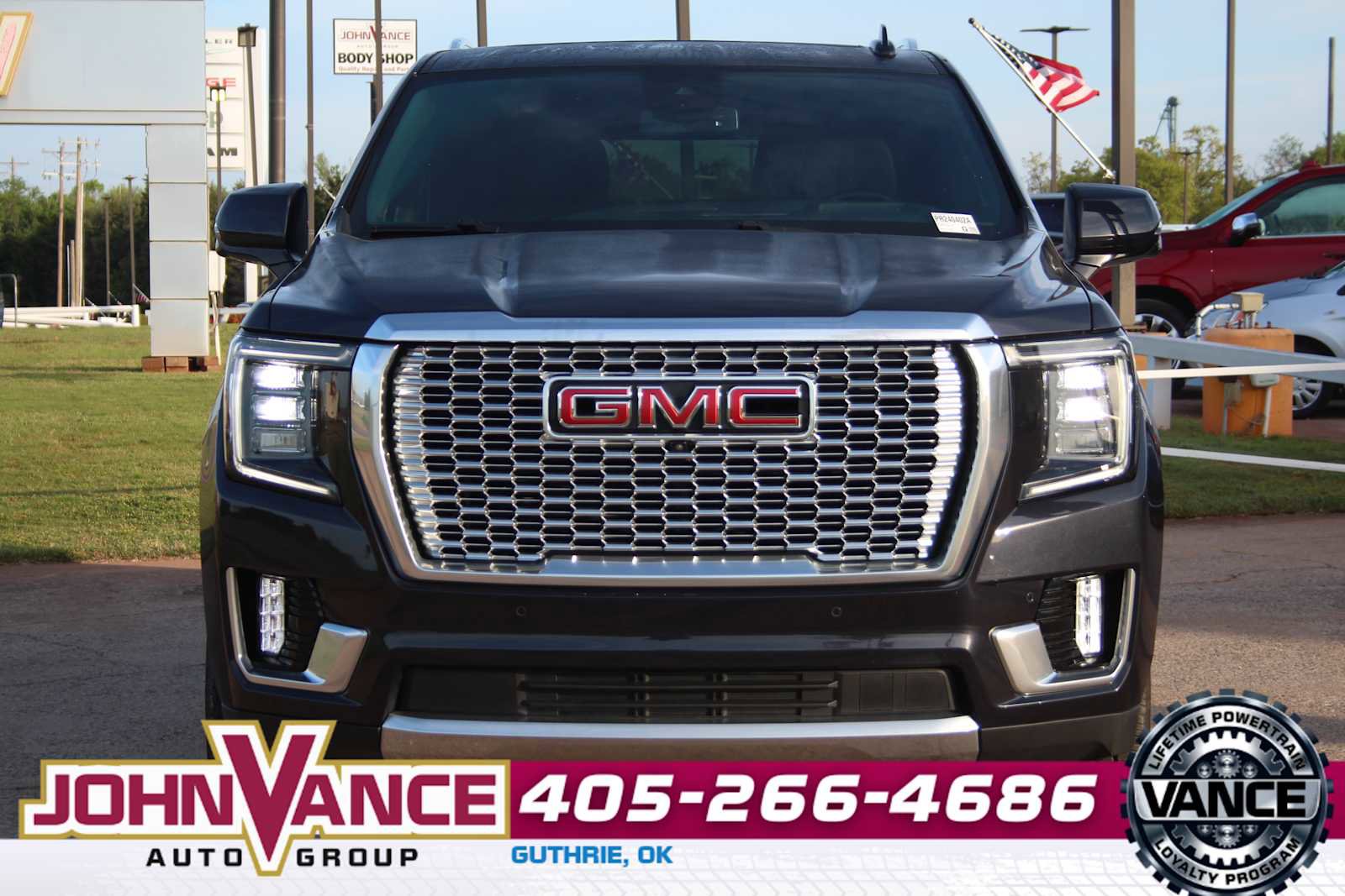 Used 2023 GMC Yukon Denali w/ Max Trailering Package AWD/4WD image 3
