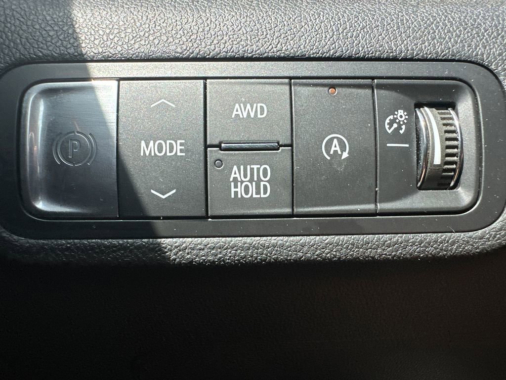 Used 2025 GMC Terrain Elevation AWD/4WD image 31