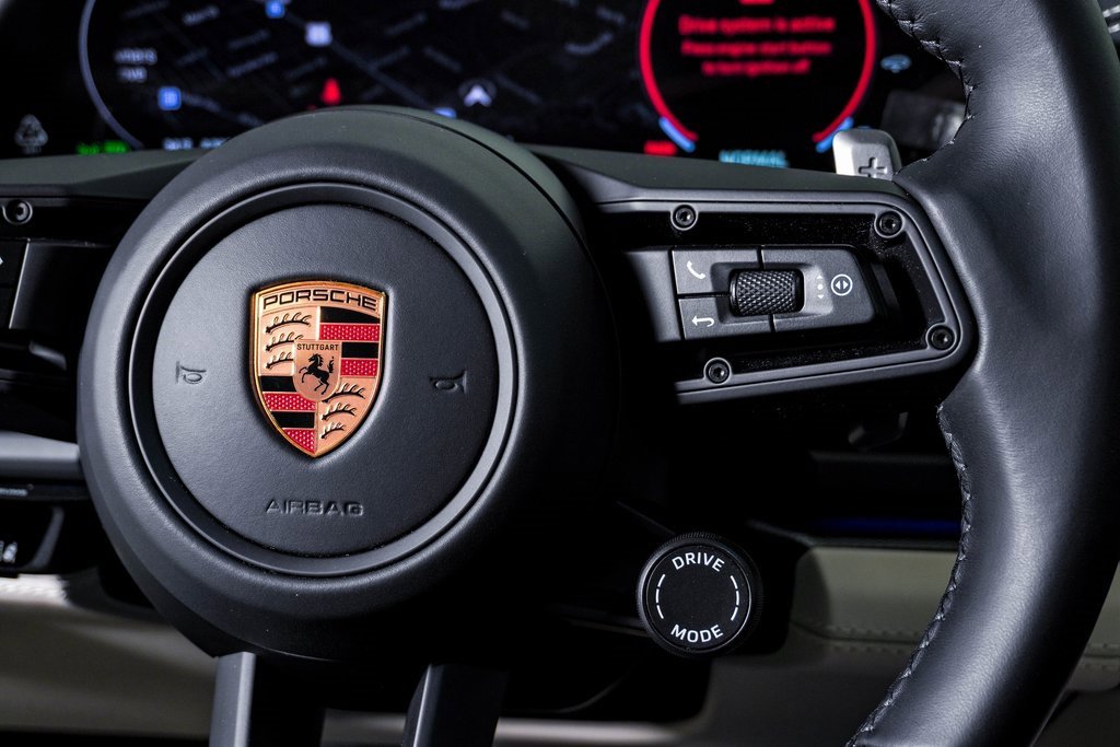 Certified 2025 Porsche Panamera 4 image 19