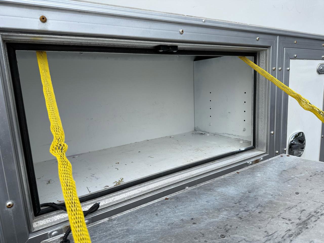 Used 2016 Chevrolet Express 3500 image 13