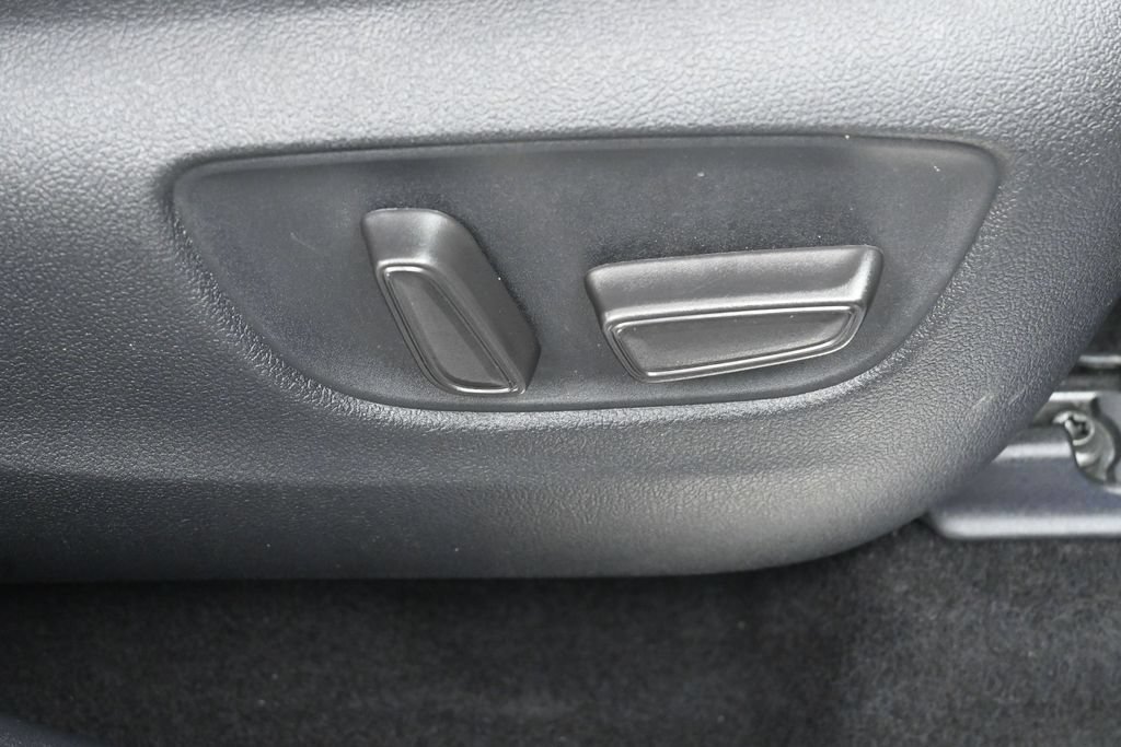 Used 2021 Toyota Highlander Platinum AWD/4WD image 39