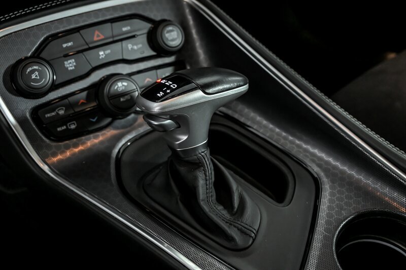 Used 2016 Dodge Challenger R/T Scat Pack w/ Leather Interior Group image 31