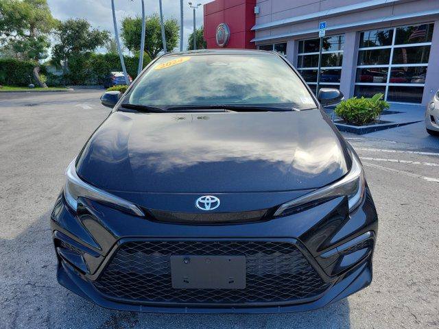 Used 2024 Toyota Corolla SE w/ SE Premium Package FWD image 2