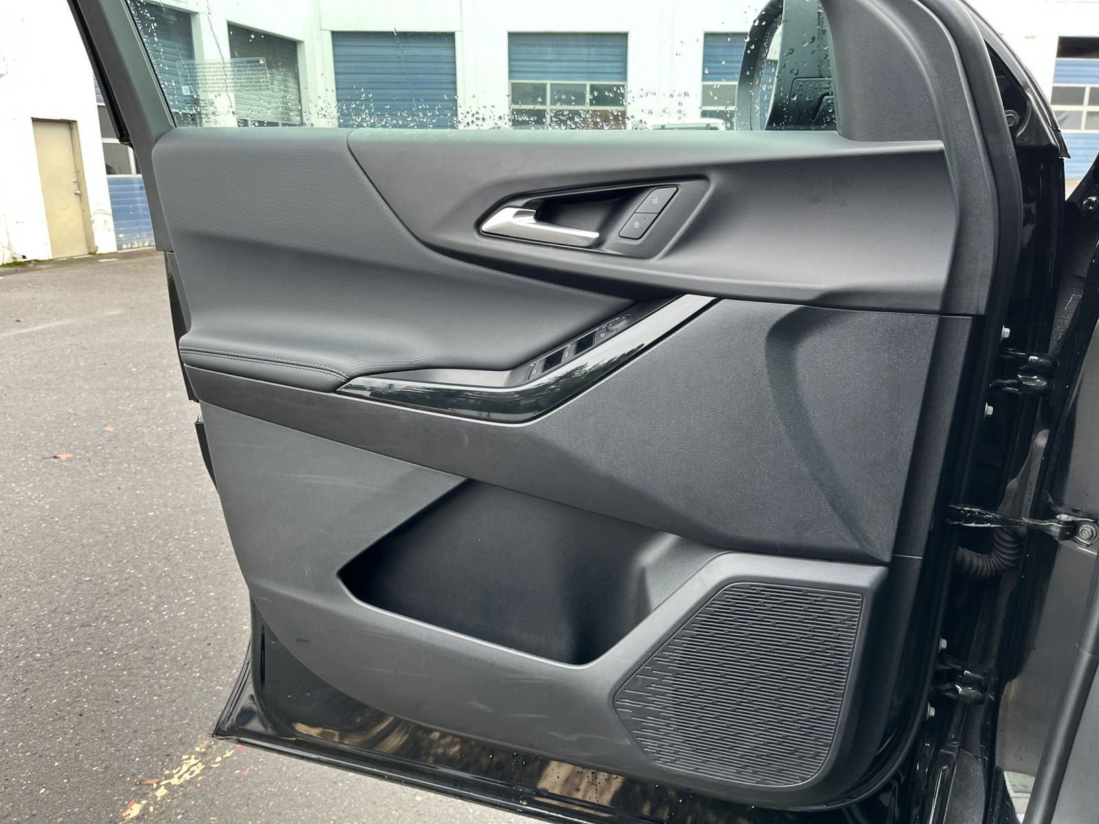 Used 2025 Chevrolet Equinox LT image 21