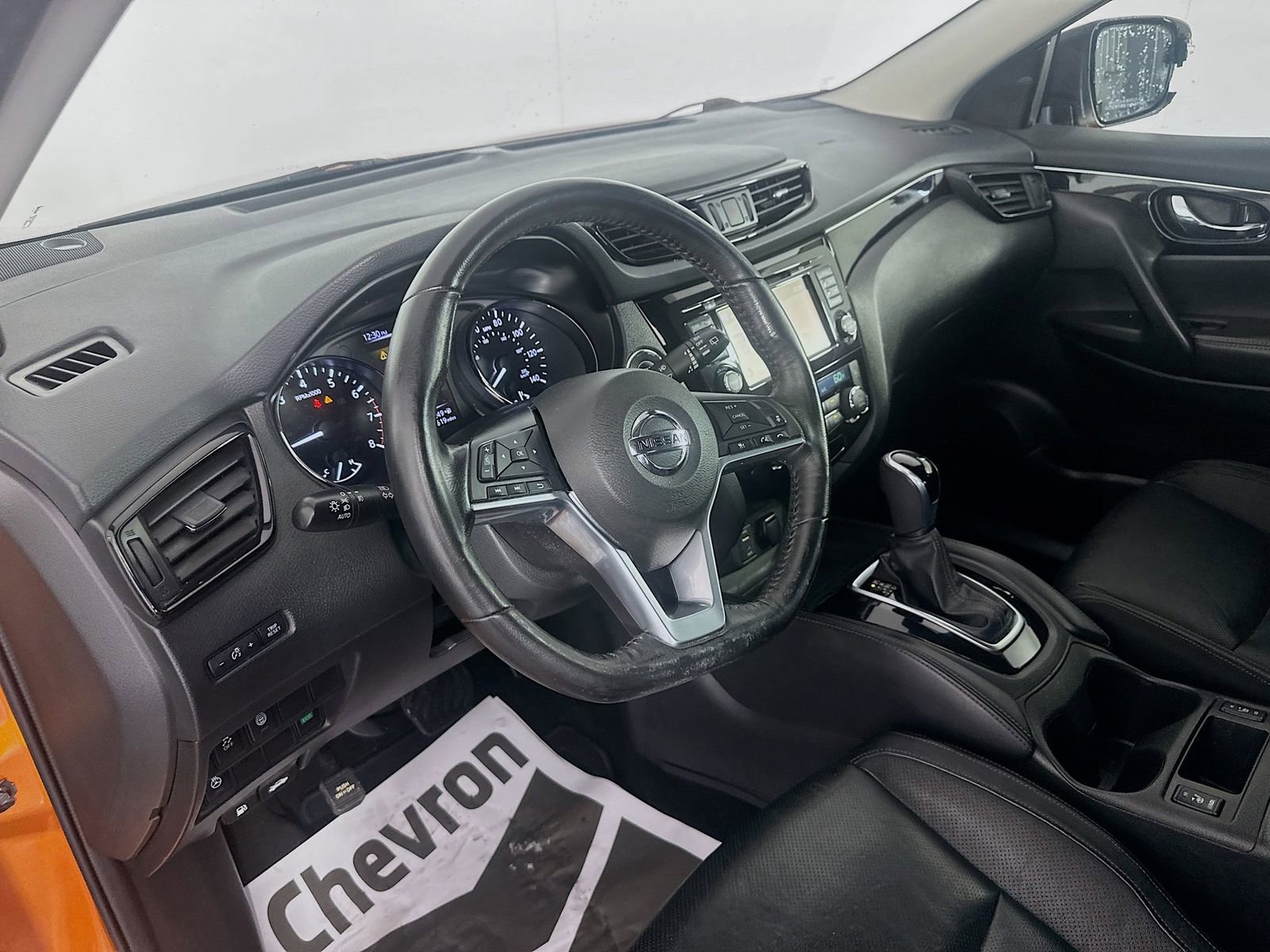 Used 2017 Nissan Rogue Sport SL w/ SL Premium Package FWD image 9