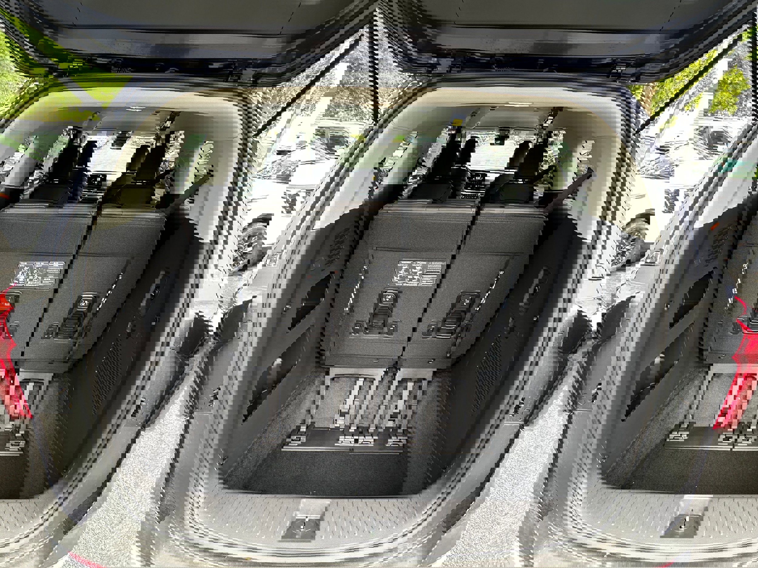 New 2026 Kia Carnival LXS image 10